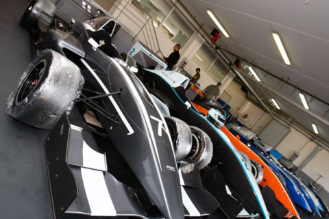 Une écurie de course